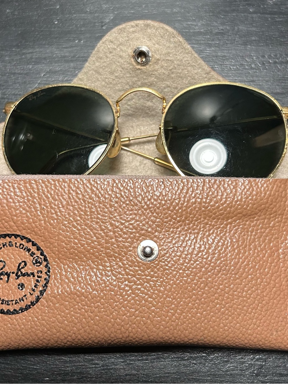 Ray-Ban Gold Frame Sunglasses with Black/Green Lenses and Case